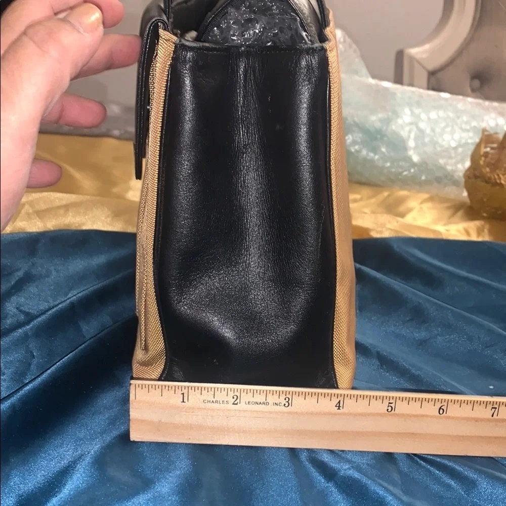 Vintage Yves Saint Laurent Black and Tan Tote Bag GUC YSL - Picture 5 of 16